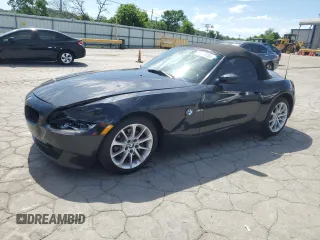 2007 BMW Z4 3.0i с VIN 4USBU33547LW70935, выставлен на аукционе Copart как лот 57492265 с пробегом 85 440 миль миль и Списание • Salvage title. История ставок и продаж доступна на DreamBid. Изображение 1.