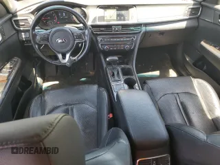 2016 Kia Optima EX z VIN 5XXGU4L31GG058210, wystawiony jako Copart lot #58860925 z przebiegiem 115 730 mil mil oraz Szkoda całkowita • Salvage title. Historia ofert i sprzedaży dostępna na DreamBid. Obrazek 8.