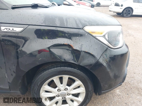2016 Kia Soul with VIN KNDJN2A22G7382809, listed as a IAAI auction lot 41960741 with 196,933 mi miles. Bid and sale history available at carsss.com. Image 6.