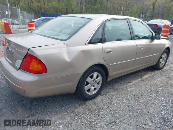 2000 Toyota Avalon XL with VIN 4T1BF28BXYU070808, listed as a IAAI auction lot 42061893 with 228,229 mi miles and . Bid and sale history available at DreamBid. Image 4.