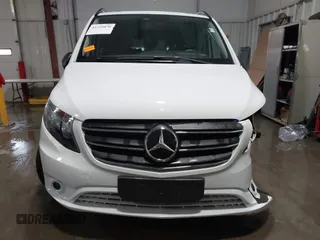 2023 Mercedes-Benz Metris with VIN W1WV0FEY8P4332203, listed as a IAAI auction lot 41510870 with 8,203 mi miles and . Bid and sale history available at DreamBid. Image 13.