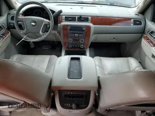 2014 Chevrolet Suburban LT with VIN 1GNSCJE03ER100313, listed as a Copart auction lot 83378354 with 231,941 mi miles and Clean Title. Bid and sale history available at carsss.com. Image 8.