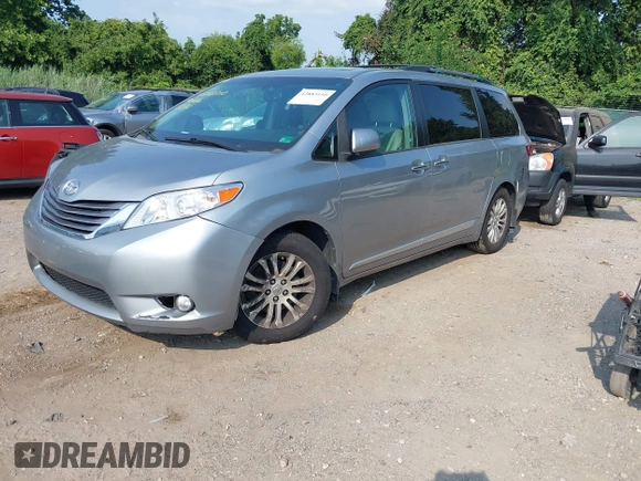 2017 Toyota Sienna XLE Auto Access Seat with VIN 5TDYZ3DC8HS861398, listed as a IAAI auction lot 42883110 with 110,702 mi miles and . Bid and sale history available at DreamBid. Image 19.