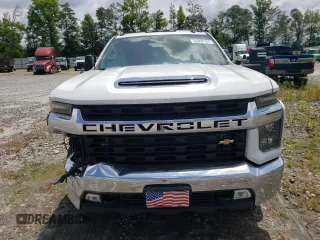 2021 Chevrolet Silverado 3500HD LT with VIN 1GC4YTEY4MF307491, listed as a Copart auction lot 63850124 with 43,029 mi miles and Salvage Title. Bid and sale history available at carsss.com. Image 5.