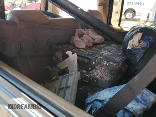 1996 Ford Explorer XLT z VIN 1FMDU32P7TZA99462, wystawiony jako Copart lot #67788154 z przebiegiem 195 839 mil mil oraz Szkoda całkowita • Salvage title. Historia ofert i sprzedaży dostępna na DreamBid. Obrazek 10.