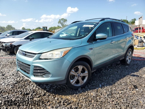 2013 Ford Escape SE with VIN 1FMCU0G99DUD03147, listed as a Copart auction lot 60152775 with 156,551 mi miles and Salvage title. Bid and sale history available at DreamBid. Image 1.