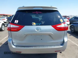 2015 Toyota Sienna LE AAS с VIN 5TDKK3DC4FS576186, выставлен на аукционе IAAI как лот 42372839 с пробегом 101 593 миль миль и . История ставок и продаж доступна на DreamBid. Изображение 17.