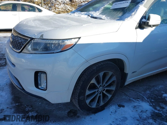 2014 Kia Sorento SX Limited with VIN 5XYKWDA73EG520883, listed as a IAAI auction lot 41391858 with 98,762 mi miles. Bid and sale history available at carsss.com. Image 18.