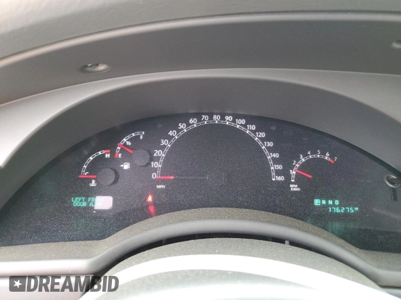 2007 Chrysler Pacifica z VIN 2A8GM78X27R208158, wystawiony jako Copart lot #51187005 z przebiegiem 176 275 mil mil oraz Nie do naprawy • Non repairable. Historia ofert i sprzedaży dostępna na DreamBid. Obrazek 9.