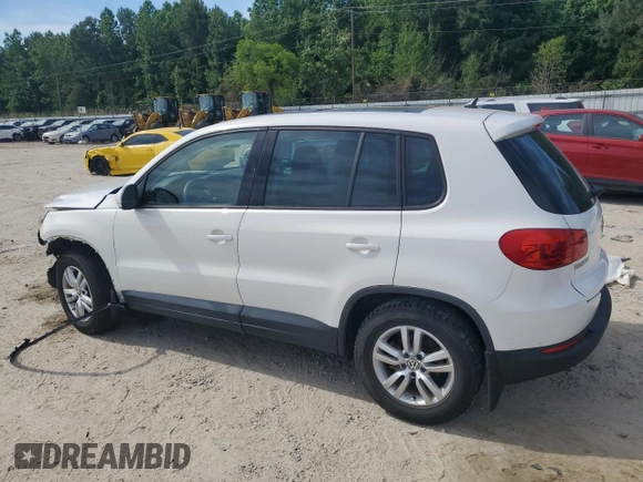 2012 Volkswagen Tiguan SE z VIN WVGAV7AX6CW610234, wystawiony jako Copart lot #57620505 z przebiegiem 71 730 mil mil oraz Czysty tytuł • Clean title. Historia ofert i sprzedaży dostępna na DreamBid. Obrazek 2.