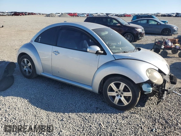 2006 Volkswagen New Beetle Coupe S with VIN 3VWPG31C06M400762, listed as a Copart auction lot 47888595 with 145,440 mi miles and Clean Title. Bid and sale history available at carsss.com. Image 4.