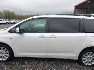 2016 Toyota Sienna Ltd with VIN 5TDDK3DC3GS142030, listed as a IAAI auction lot 41978620 with 155,563 mi miles. Bid and sale history available at carsss.com. Image 14.