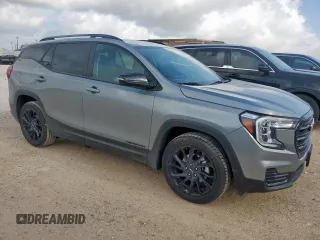 2023 GMC Terrain SLE z VIN 3GKALMEG1PL157417, wystawiony jako Copart lot #59494385 z przebiegiem 32 439 mil mil oraz Szkoda całkowita • Salvage title. Historia ofert i sprzedaży dostępna na DreamBid. Obrazek 4.