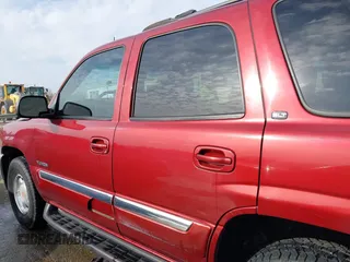 2003 GMC Yukon SLT with VIN 1GKEK13Z73R199374, listed as a IAAI auction lot 41840225 with 230,235 mi miles. Bid and sale history available at carsss.com. Image 14.