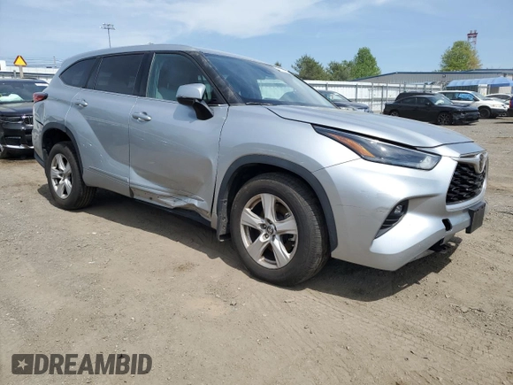 2022 Toyota Highlander LE с VIN 5TDBZRBH2NS565408, выставлен на аукционе Copart как лот 55109205 с пробегом 181 323 миль миль и Списание • Salvage title. История ставок и продаж доступна на DreamBid. Изображение 4.