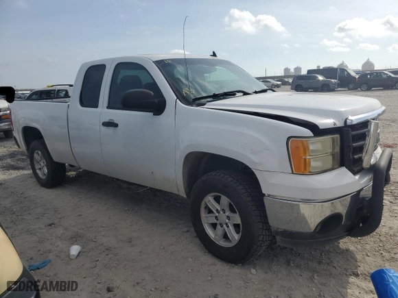 2007 GMC Sierra 1500 SLE1 with VIN 2GTEC19C971685890, listed as a Copart auction lot 44983525 with 282,628 mi miles and Salvage Title. Bid and sale history available at carsss.com. Image 4.