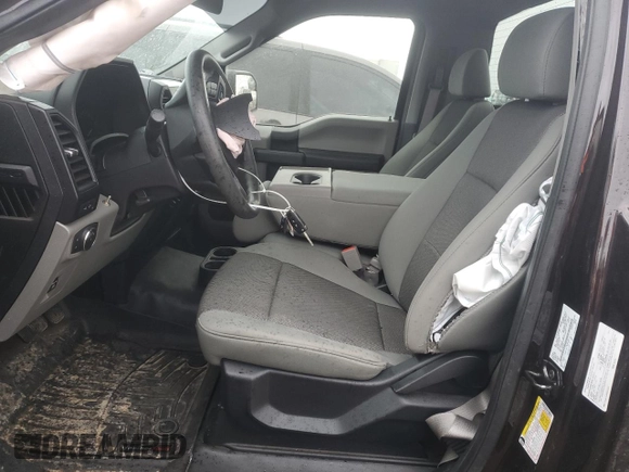 2019 Ford F-150 XL z VIN 1FTMF1E58KKF05253, wystawiony jako Copart lot #49257345 z przebiegiem 41 748 mil mil oraz Szkoda całkowita • Salvage title. Historia ofert i sprzedaży dostępna na DreamBid. Obrazek 7.