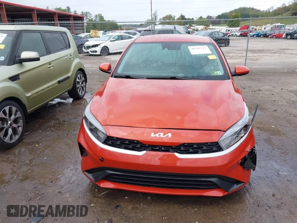 2023 Kia Forte LXS z VIN 3KPF24AD4PE596731, wystawiony jako IAAI lot #40501519 z przebiegiem 36 755 mil mil oraz . Historia ofert i sprzedaży dostępna na DreamBid. Obrazek 12.