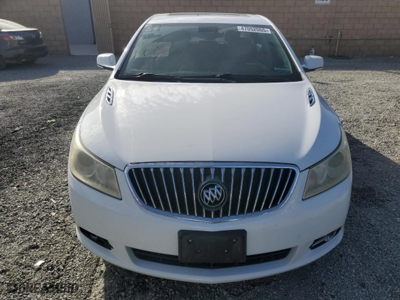 2013 Buick LaCrosse Premium 2 with VIN 1G4GH5E30DF303334, listed as a Copart auction lot 47052065 with 122,479 mi miles and Salvage Title. Bid and sale history available at carsss.com. Image 5.