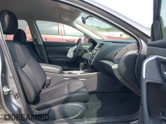 2018 Nissan Altima SV with VIN 1N4AL3AP0JC474318, listed as a IAAI auction lot 42006280 with 55,654 mi miles and . Bid and sale history available at carsss.com. Image 5.