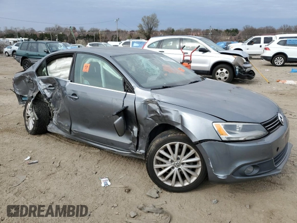2014 Volkswagen Jetta SEL z VIN 3VWL17AJ9EM441590, wystawiony jako Copart lot #50995785 z przebiegiem Nie podano mil oraz Szkoda całkowita • Salvage title. Historia ofert i sprzedaży dostępna na DreamBid. Obrazek 4.