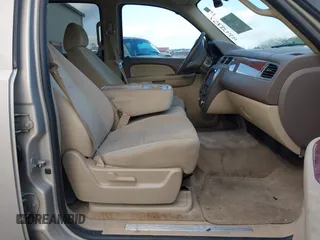 2007 GMC Yukon SLT with VIN 1GKFC13087R279128, listed as a IAAI auction lot 41431757 with 228,125 mi miles. Bid and sale history available at carsss.com. Image 5.