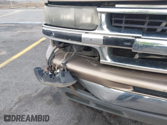 2004 Chevrolet Tahoe LT with VIN 1GNEC13Z24J170834, listed as a IAAI auction lot 41149637 with 362,679 mi miles and . Bid and sale history available at DreamBid. Image 18.