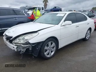 2005 Lexus ES 330 with VIN JTHBA30G055084186, listed as a IAAI auction lot 42064508 with 154,736 mi miles. Bid and sale history available at carsss.com. Image 18.