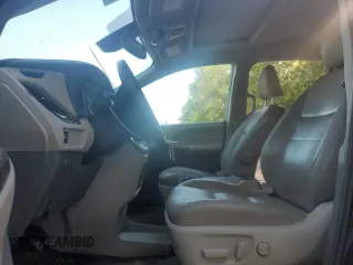 2018 Toyota Sienna XLE Auto Access Seat with VIN 5TDYZ3DC3JS933243, listed as a Copart auction lot 53480165 with 125,677 mi miles and Clean Title. Bid and sale history available at DreamBid. Image 7.