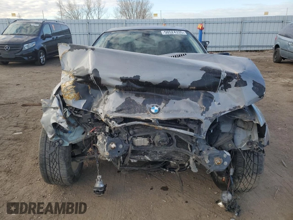 2005 BMW 3 Series 325Ci z VIN WBABV13495JT23413, wystawiony jako Copart lot #50524335 z przebiegiem 150 999 mil mil oraz Szkoda całkowita • Salvage title. Historia ofert i sprzedaży dostępna na DreamBid. Obrazek 5.