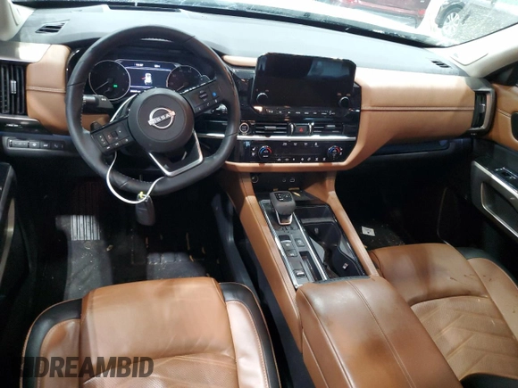 2023 Nissan Pathfinder Platinum z VIN 5N1DR3DH2PC254760, wystawiony jako Copart lot #55861115 z przebiegiem 20 265 mil mil oraz Szkoda całkowita • Salvage title. Historia ofert i sprzedaży dostępna na DreamBid. Obrazek 8.