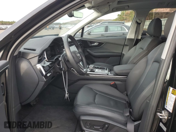 2023 Audi Q7 Premium z VIN WA1AXBF72PD012292, wystawiony jako Copart lot #79131263 z przebiegiem 9 980 mil mil oraz . Historia ofert i sprzedaży dostępna na DreamBid. Obrazek 7.