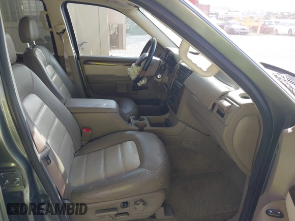 2003 Ford Explorer Eddie Bauer with VIN 1FMZU74K73UC35309, listed as a IAAI auction lot 41565422 with 100,990 mi miles and . Bid and sale history available at DreamBid. Image 5.