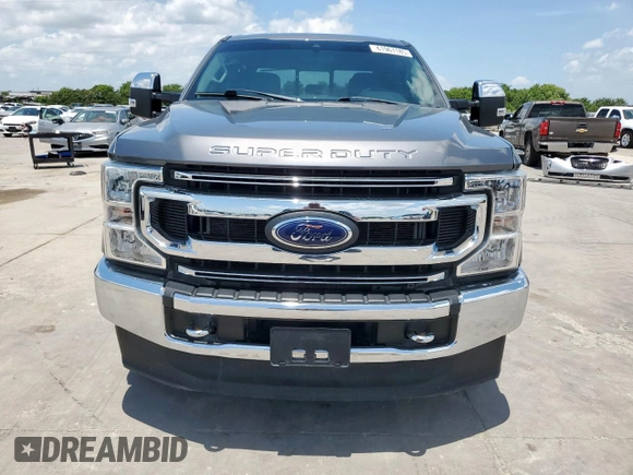 2022 Ford F-250 XL with VIN 1FT8W2BTXNEE16815, listed as a Copart auction lot 61967185 with 116,527 mi miles and Salvage title. Bid and sale history available at DreamBid. Image 5.