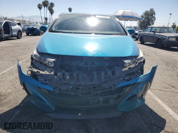 2017 Toyota Prius Plus z VIN JTDKARFP8H3010638, wystawiony jako Copart lot #61022955 z przebiegiem 131 418 mil mil oraz Szkoda całkowita • Salvage title. Historia ofert i sprzedaży dostępna na DreamBid. Obrazek 5.