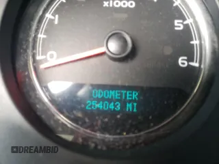 2008 Chevrolet Avalanche LTZ with VIN 3GNEC12068G166327, listed as a Copart auction lot 70311154 with 254,043 mi miles and Salvage Title. Bid and sale history available at carsss.com. Image 9.