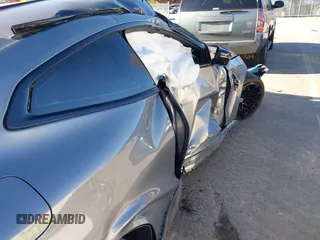 2023 BMW M4 Competition xDrive с VIN WBS43AZ01PCM48086, выставлен на аукционе IAAI как лот 40899240 с пробегом 9 597 миль миль и . История ставок и продаж доступна на DreamBid. Изображение 22.