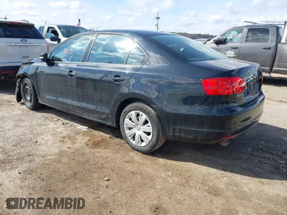 2012 Volkswagen Jetta SE z VIN 3VWDP7AJXCM339022, wystawiony jako IAAI lot #41688690 z przebiegiem 104 120 mil mil oraz . Historia ofert i sprzedaży dostępna na DreamBid. Obrazek 3.