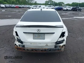 2013 Mercedes-Benz C 300 Sport with VIN WDDGF8AB5DR254208, listed as a IAAI auction lot 42514422 with 124,066 mi miles and . Bid and sale history available at DreamBid. Image 16.
