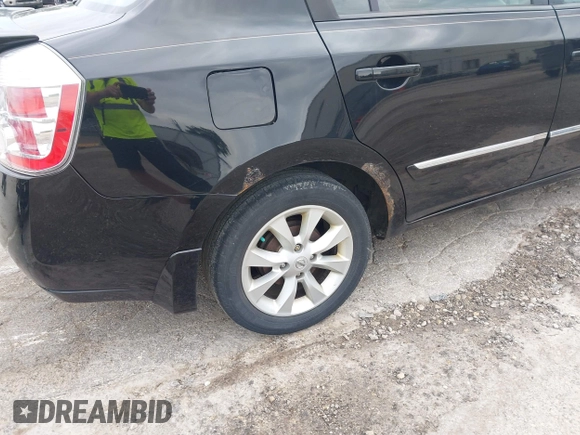 2011 Nissan Sentra 2.0 with VIN 3N1AB6AP9BL681488, listed as a IAAI auction lot 42825850 with 441,410 mi miles and . Bid and sale history available at DreamBid. Image 14.