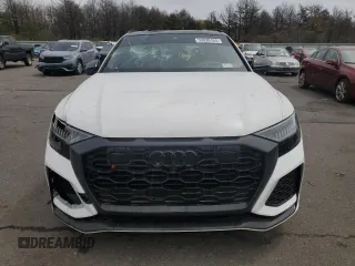 2022 Audi RS Q8 z VIN WU1ARBF17ND007066, wystawiony jako Copart lot #53830164 z przebiegiem 26 261 mil mil oraz Szkody całkowita. Historia ofert i sprzedaży dostępna na DreamBid. Obrazek 5.