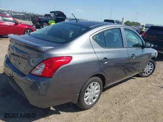 2017 Nissan Versa Sedan SV with VIN 3N1CN7AP1HL877990, listed as a IAAI auction lot 41829100 with 84,628 mi miles. Bid and sale history available at carsss.com. Image 4.