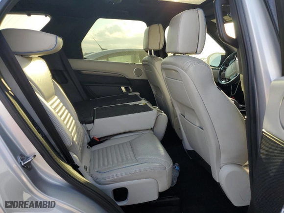 2019 Land Rover Discovery HSE Luxury with VIN SALRT2RK1KA087976, listed as a Copart auction lot 74903914 with 86,048 mi miles and Non Repairable. Bid and sale history available at carsss.com. Image 11.