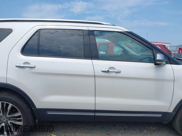 2017 Ford Explorer Platinum с VIN 1FM5K8HT6HGA45763, выставлен на аукционе IAAI как лот 42681207 с пробегом 152 091 миль миль и . История ставок и продаж доступна на DreamBid. Изображение 14.