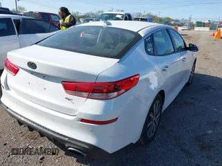 2019 Kia Optima LX with VIN 5XXGT4L33KG364935, listed as a IAAI auction lot 41991965 with 86,380 mi miles. Bid and sale history available at carsss.com. Image 4.