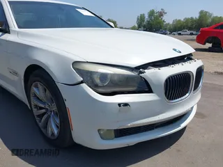 2009 BMW 7 Series 750Li z VIN WBAKB83529CY58927, wystawiony jako IAAI lot #42356768 z przebiegiem 123 883 mil mil oraz . Historia ofert i sprzedaży dostępna na DreamBid. Obrazek 12.