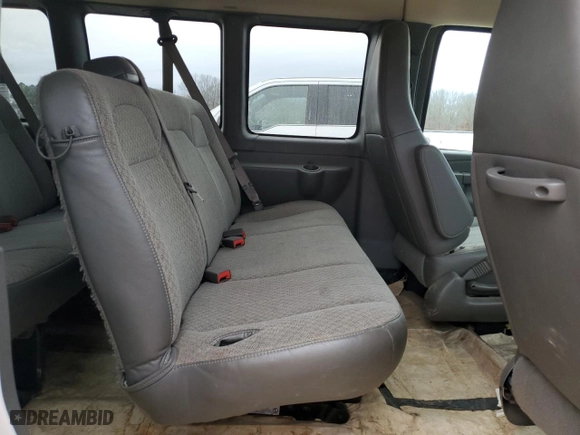 2020 Chevrolet Express Passenger LT with VIN 1GAZGPFG5L1169356, listed as a Copart auction lot 44124655 with 33,599 mi miles and Salvage Title. Bid and sale history available at carsss.com. Image 11.