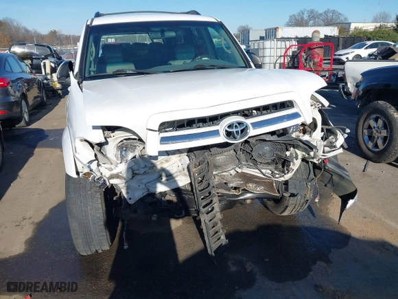 2005 Toyota Sequoia SR5 with VIN 5TDZT34A85S255793, listed as a IAAI auction lot 41173149 with 212,354 mi miles. Bid and sale history available at carsss.com. Image 6.