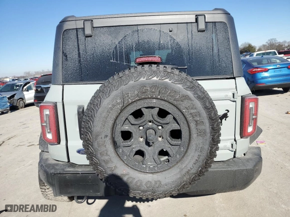 2024 Ford Bronco Wildtrak with VIN 1FMEE2BP6RLA70218, listed as a Copart auction lot 41918605 with 3,782 mi miles and Salvage Title. Bid and sale history available at carsss.com. Image 6.