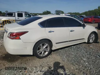 2015 Nissan Altima S with VIN 1N4AL3AP7FC177666, listed as a Copart auction lot 55441875 with 97,110 mi miles and Clean Title. Bid and sale history available at DreamBid. Image 3.